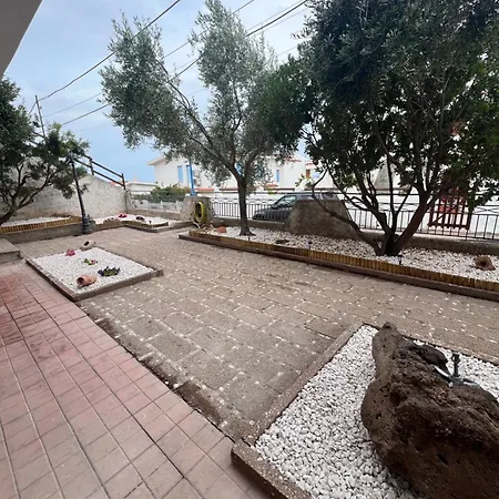 Ary'S House Bilocale Giallo Daire Cala Gonone
